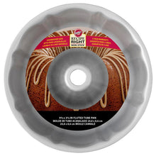 Cargar imagen en el visor de la galería, Molde Rosca Antiadherente 24.7 cm Wilton